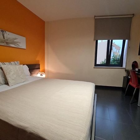 Hotel Los Nardos Чипиона Екстериор снимка