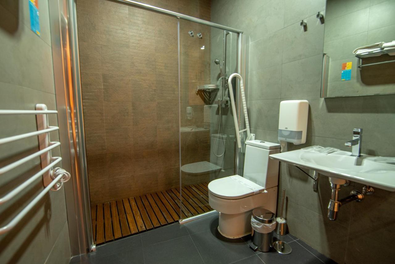Hotel Los Nardos Чипиона Екстериор снимка
