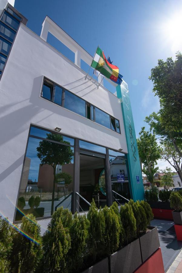 Hotel Los Nardos Чипиона Екстериор снимка